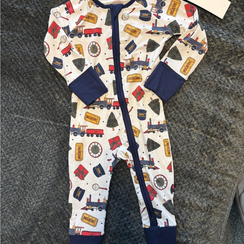 NWT Polar Express bamboo zippy